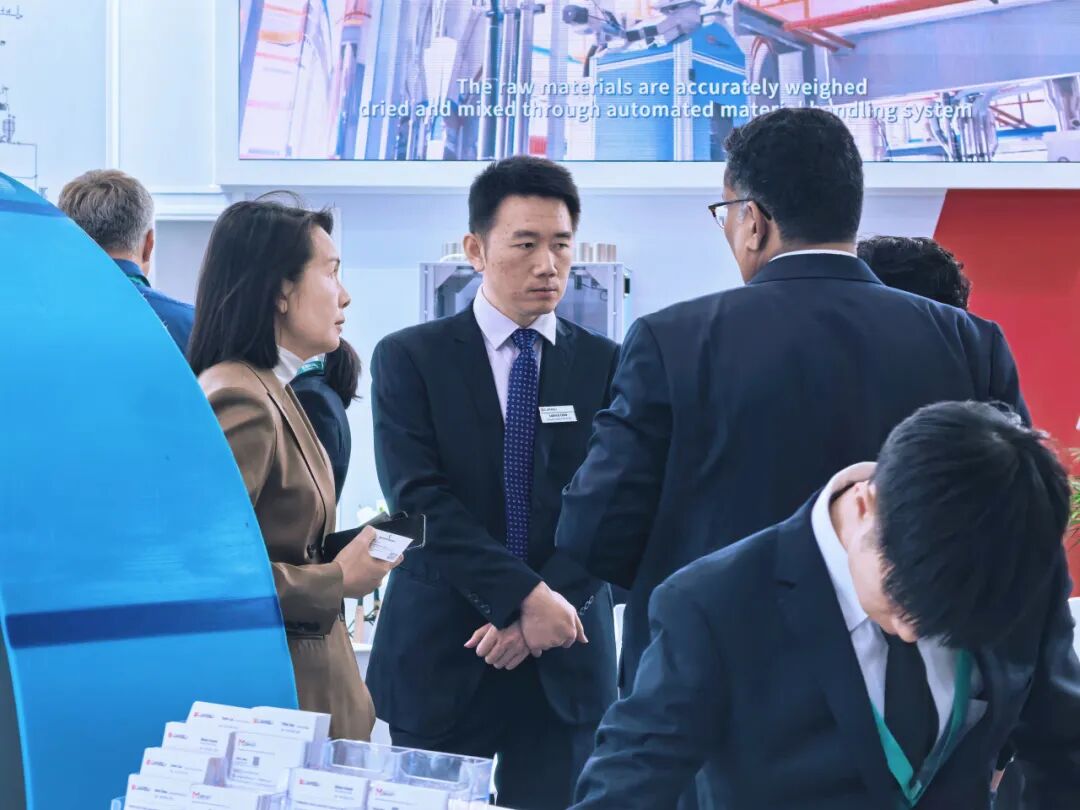 1760082774176449.jpg 640.jpg